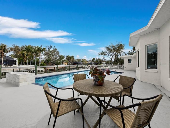 Image No.34-3 Bed Property for sale