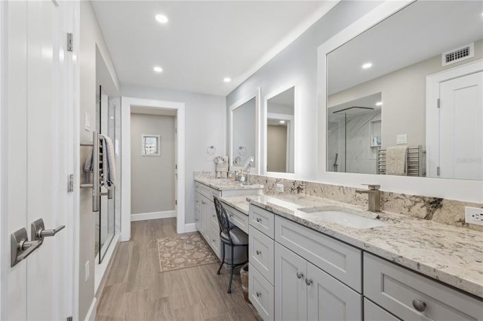 Image No.18-Propriété de 2 chambres à vendre à Sarasota