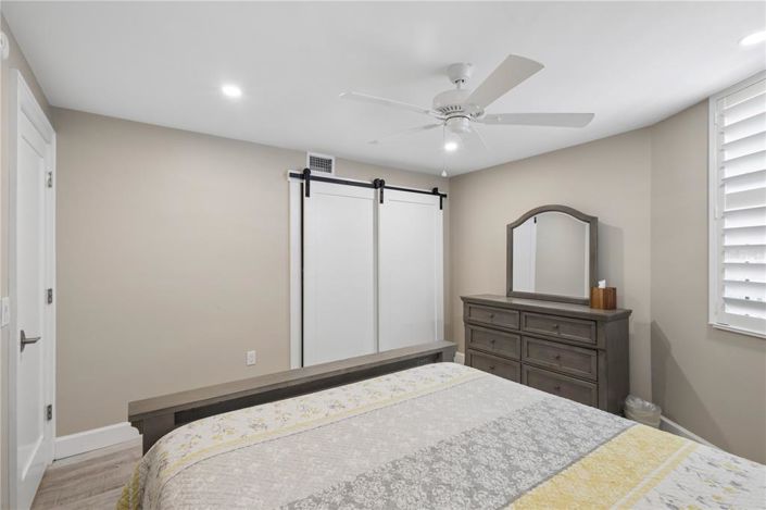 Image No.22-Propriété de 2 chambres à vendre à Sarasota