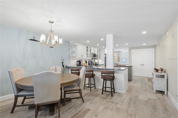 Image No.8-Propriété de 2 chambres à vendre à Sarasota