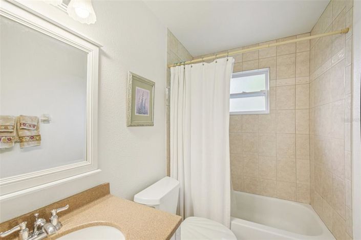 Image No.14-2 Bed Property for sale