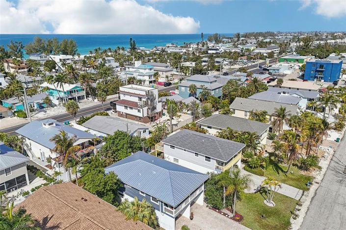 Image No.28-2 Bed Property for sale