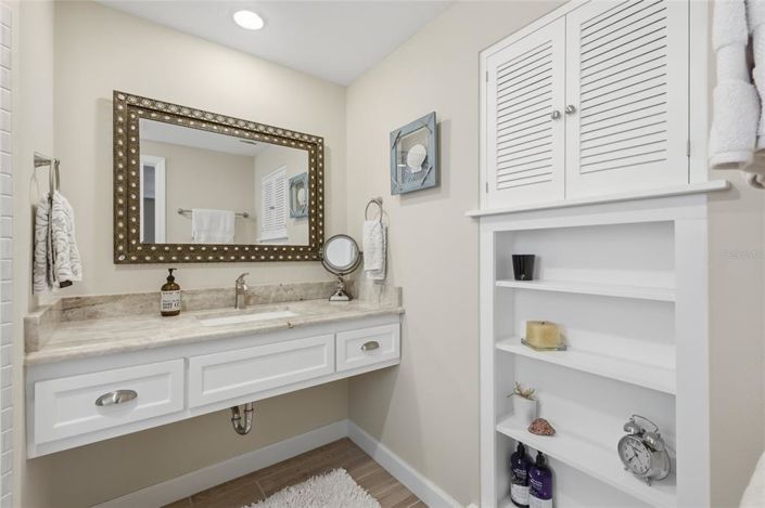 Image No.17-2 Bed Property for sale