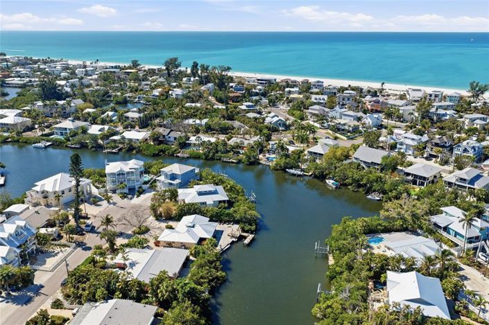 Image No.35-2 Bed Property for sale