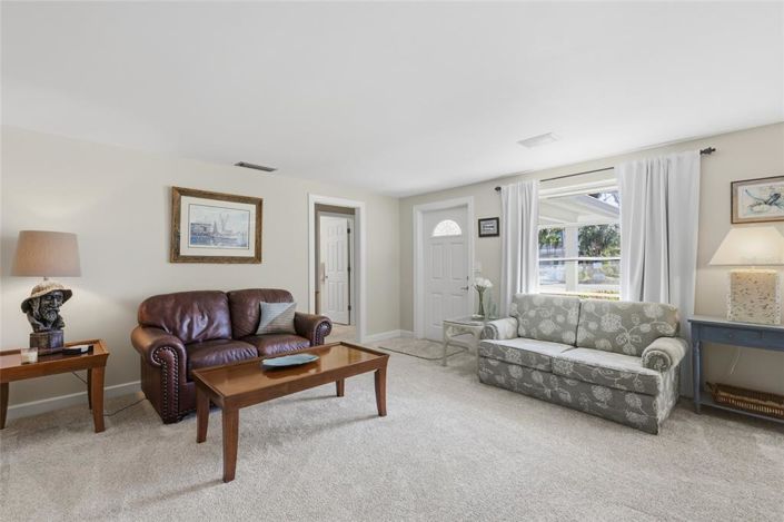 Image No.5-2 Bed Property for sale