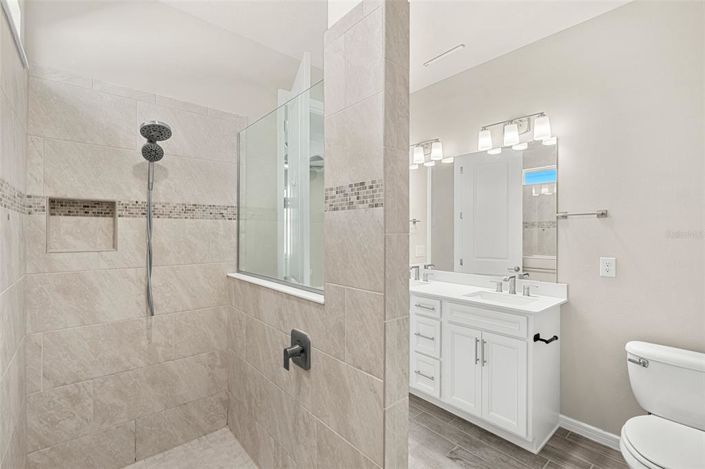 Image No.16-3 Bed Property for sale