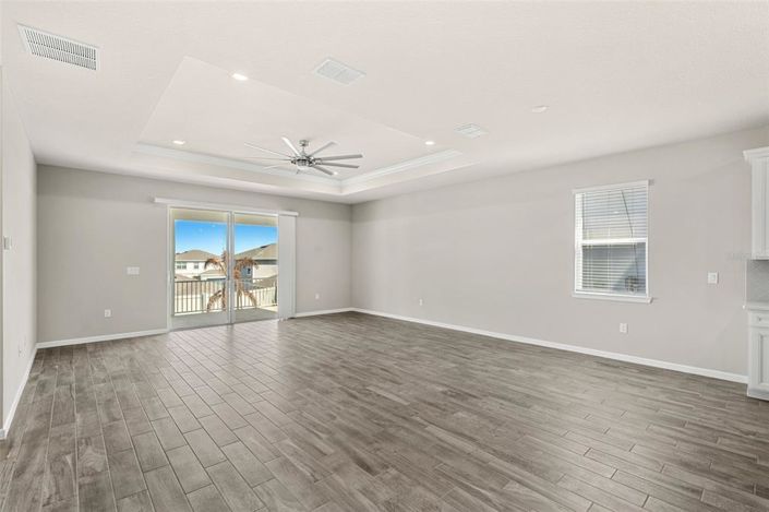 Image No.5-3 Bed Property for sale