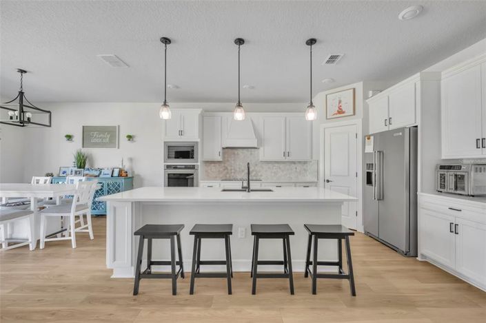 Image No.11-4 Bed Property for sale