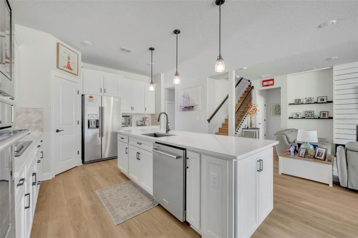 Image No.13-4 Bed Property for sale