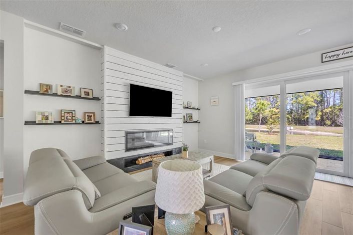 Image No.24-4 Bed Property for sale