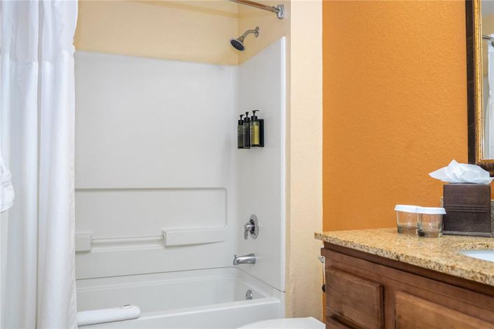 Image No.27-2 Bed Property for sale