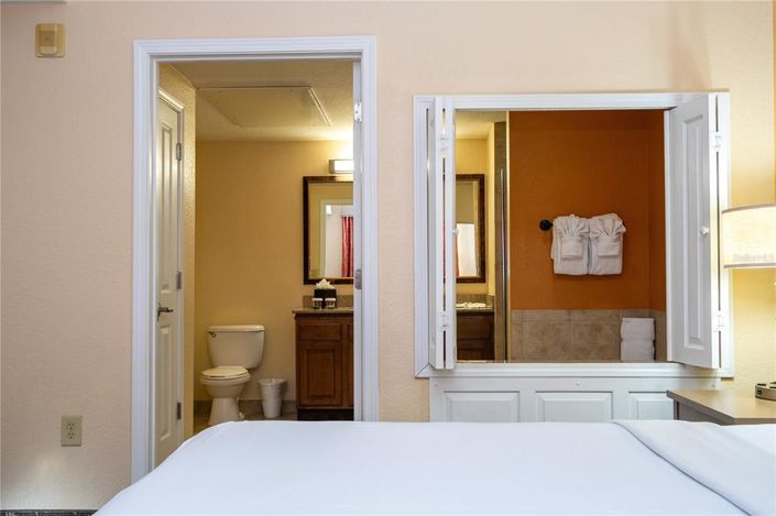 Image No.43-2 Bed Property for sale