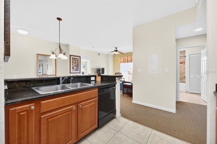 Image No.10-3 Bed Property for sale