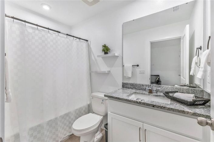 Image No.18-5 Bed Townhouse for sale