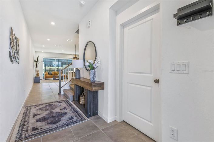 Image No.3-5 Bed Townhouse for sale