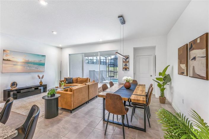 Image No.9-5 Bed Townhouse for sale