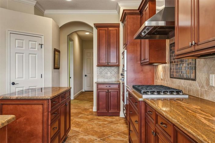 Image No.19-4 Bed Property for sale