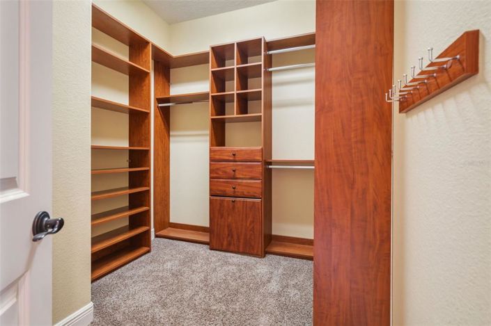 Image No.25-4 Bed Property for sale