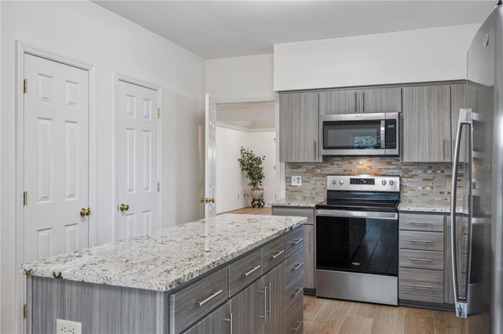 Image No.13-3 Bed Property for sale