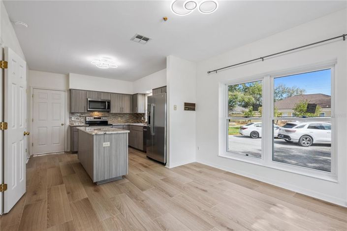 Image No.18-3 Bed Property for sale