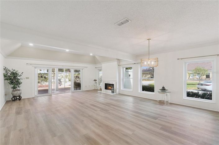 Image No.21-3 Bed Property for sale