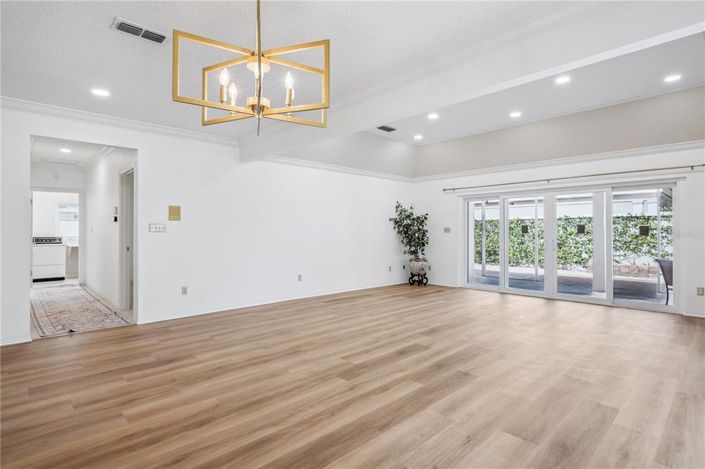 Image No.25-3 Bed Property for sale