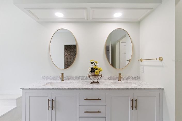 Image No.30-3 Bed Property for sale