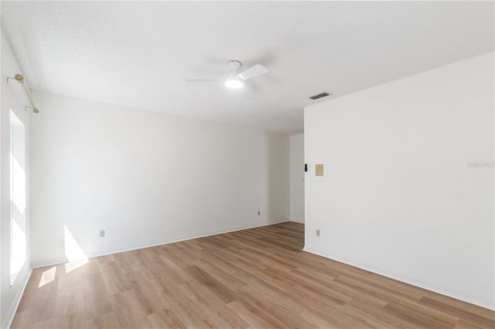 Image No.32-3 Bed Property for sale