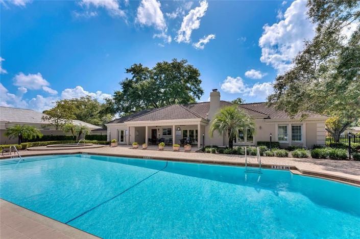 Image No.53-3 Bed Property for sale