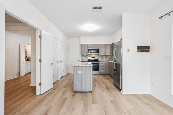 Image No.8-3 Bed Property for sale