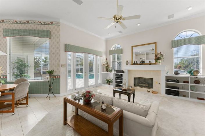 Image No.15-4 Bed Property for sale