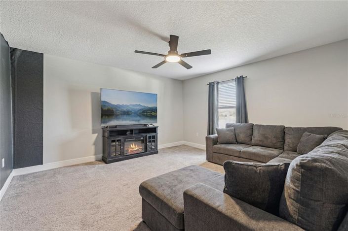 Image No.16-5 Bed Property for sale