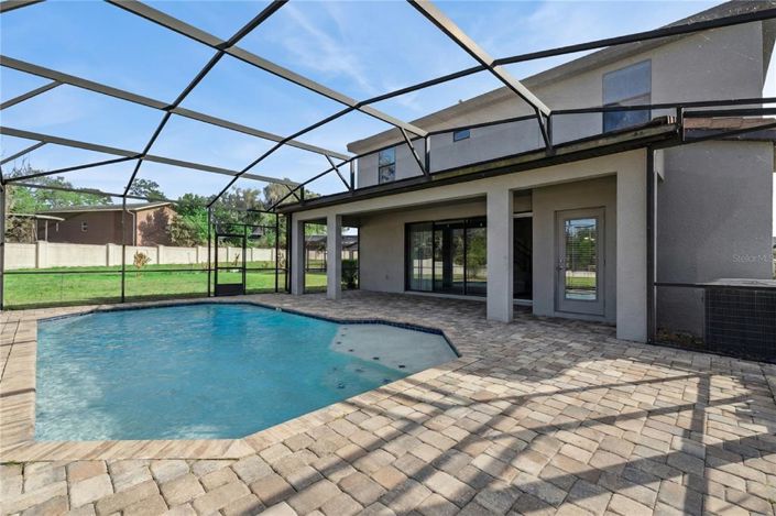 Image No.7-5 Bed Property for sale