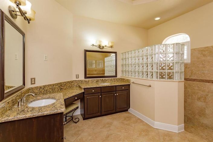 Image No.17-Propriété de 4 chambres à vendre à Orlando