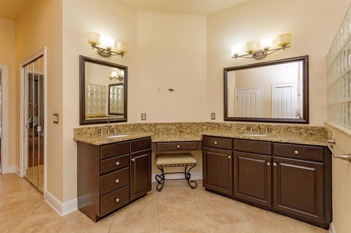 Image No.18-Propriété de 4 chambres à vendre à Orlando