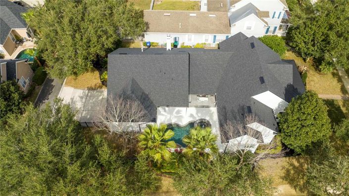 Image No.14-5 Bed Property for sale