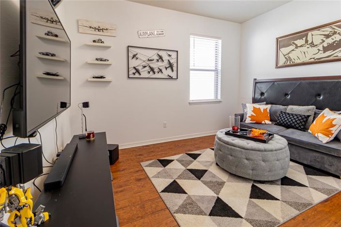 Image No.31-3 Bed Property for sale