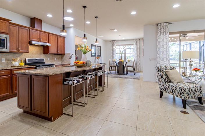 Image No.8-3 Bed Property for sale