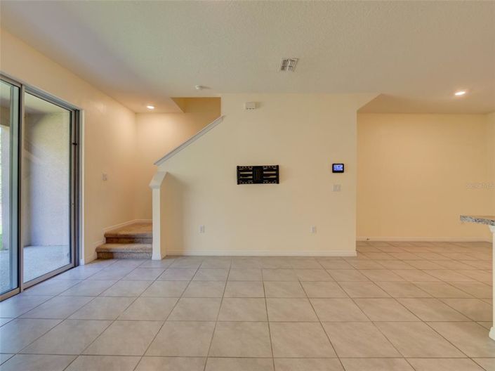 Image No.12-3 Bed Townhouse for sale