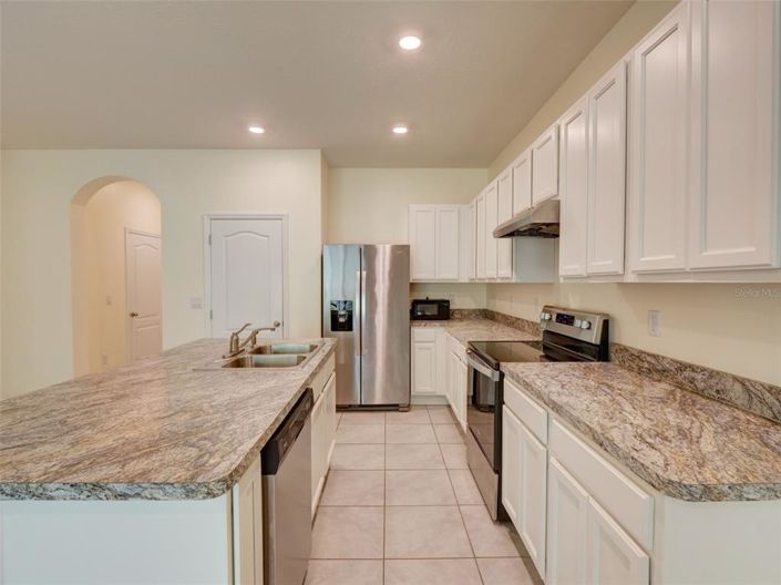 Image No.18-3 Bed Townhouse for sale