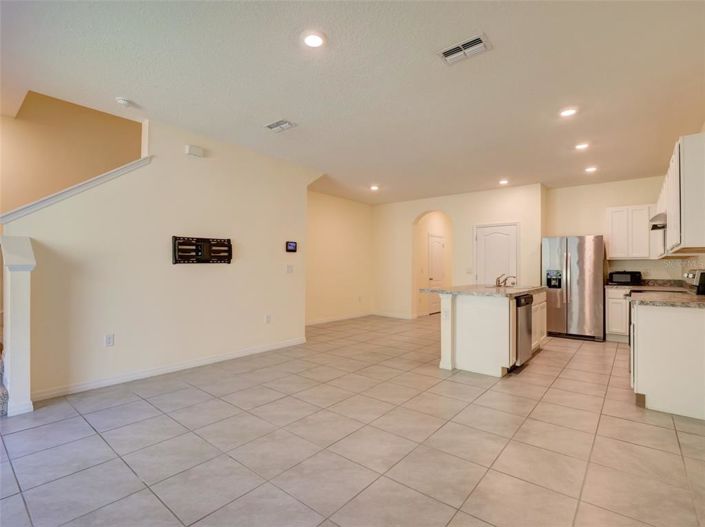 Image No.8-3 Bed Townhouse for sale