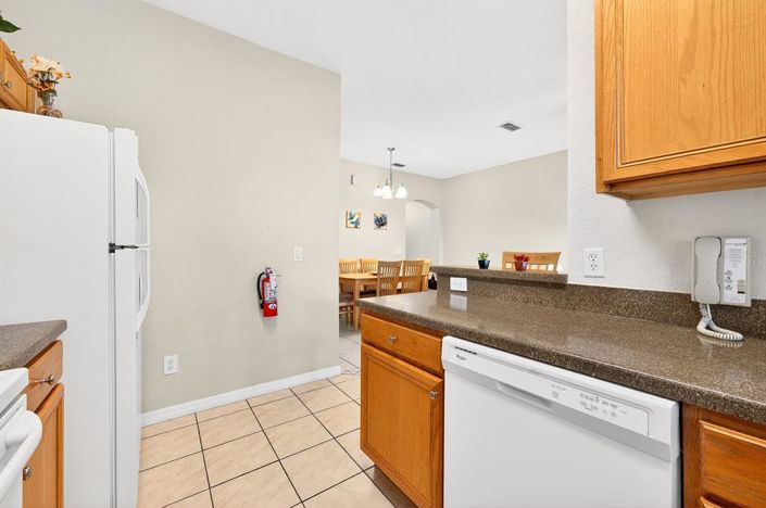 Image No.8-3 Bed Townhouse for sale