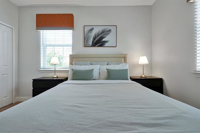 Image No.21-5 Bed Townhouse for sale