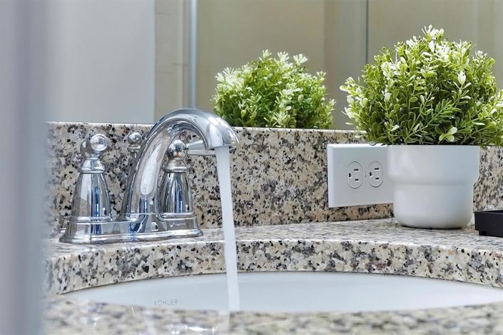 Image No.23-5 Bed Townhouse for sale