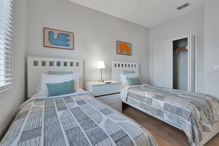 Image No.28-5 Bed Townhouse for sale