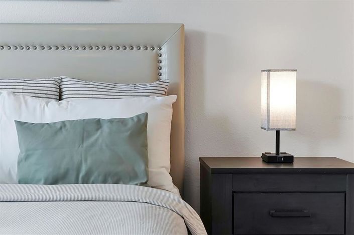 Image No.35-5 Bed Townhouse for sale