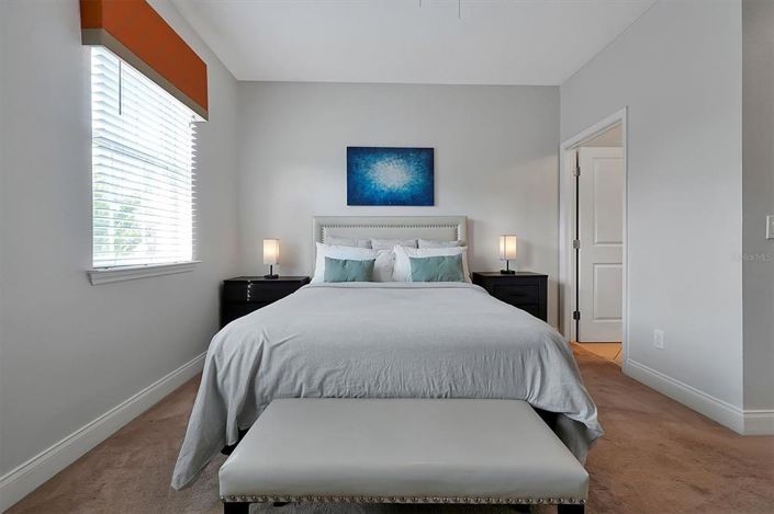 Image No.45-5 Bed Townhouse for sale