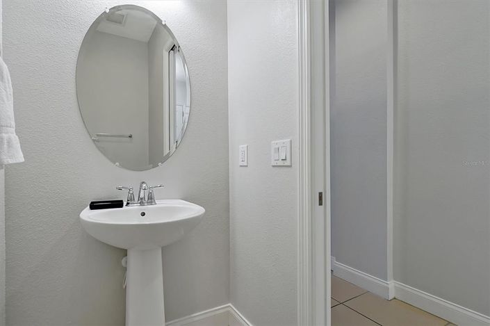 Image No.47-5 Bed Townhouse for sale