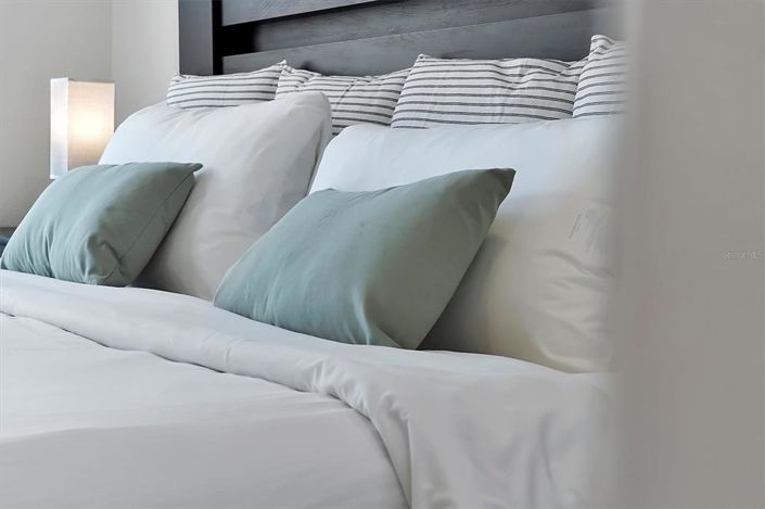 Image No.54-5 Bed Townhouse for sale