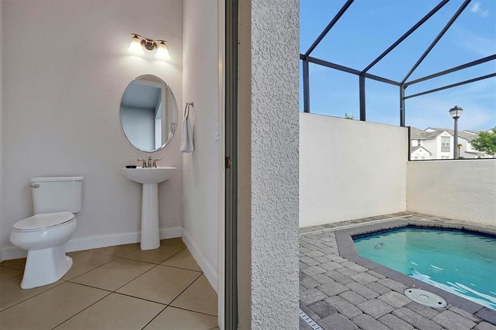 Image No.56-5 Bed Townhouse for sale